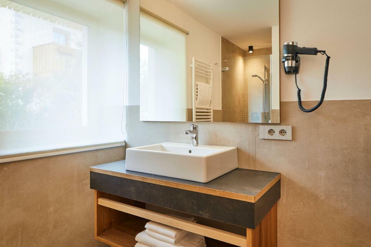 Les Contrades Aparthotel Ла Виля Екстериор снимка